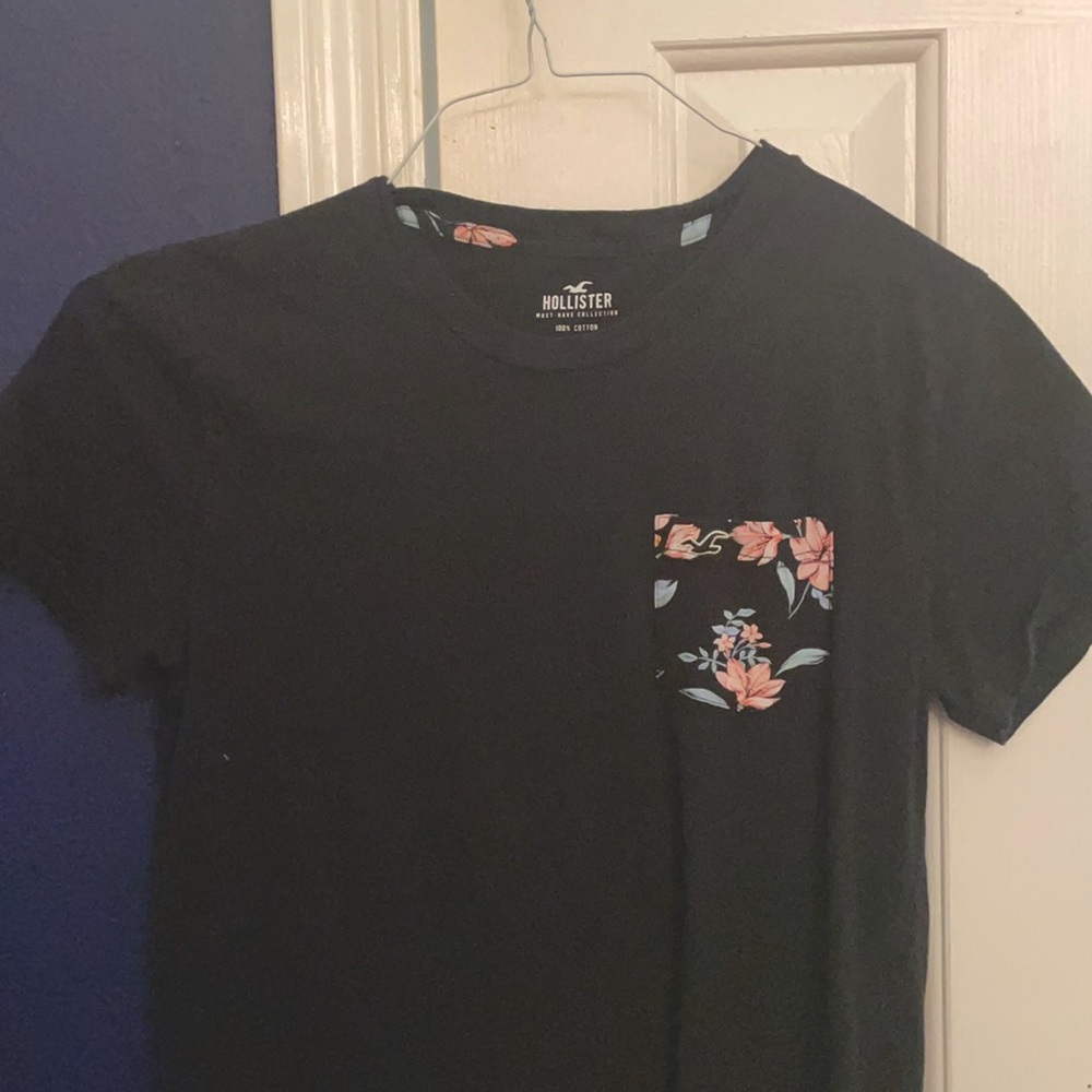 hollister flower pocket shirt